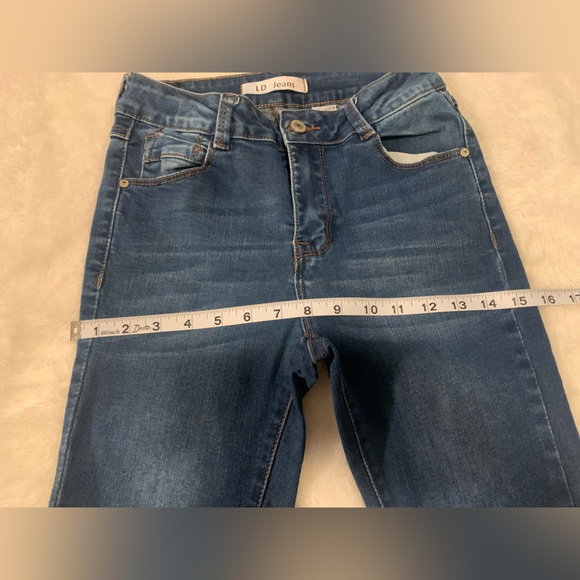 Stylish Dark Blue Women's Straight Leg Jeans - Picture 3 of 6